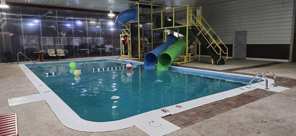 More Photos Of 3111 N US 23, Oscoda Hotel For Sale