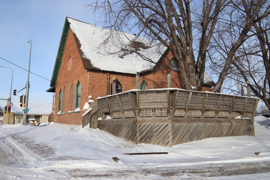 More Photos Of 401 E 5th St, Canton Restaurant For Sale