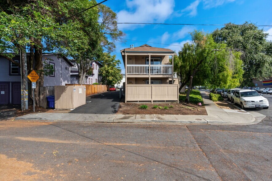 More Photos Of 1415 4th St, Napa Apartments For Sale