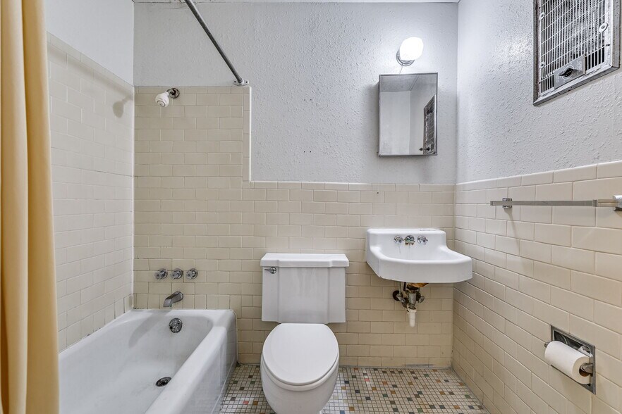 More Photos Of 1728 Pulliam St, San Angelo Apartments For Sale