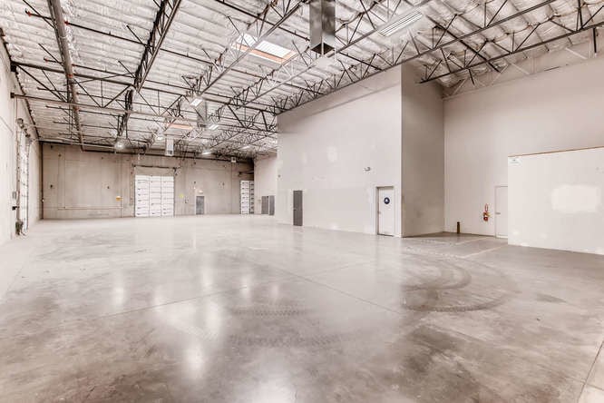 More Photos Of 5025 W Diablo Dr, Las Vegas Light Distribution For Lease