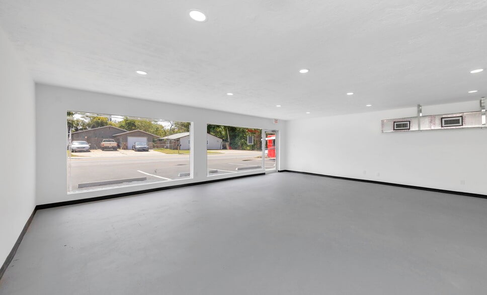 More Photos Of 6219 Massachusetts Ave, New Port Richey Freestanding For Lease