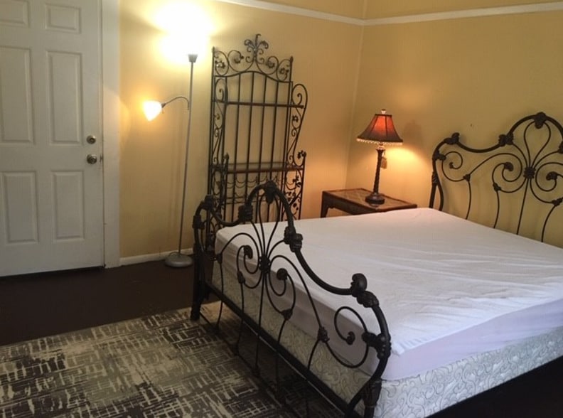 More Photos Of 71 Vine St, New Britain Apartments For Sale