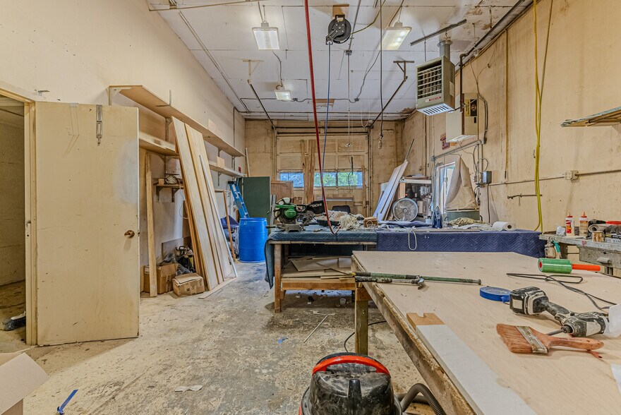 More Photos Of 411-415 E Main St, Denville Service For Lease