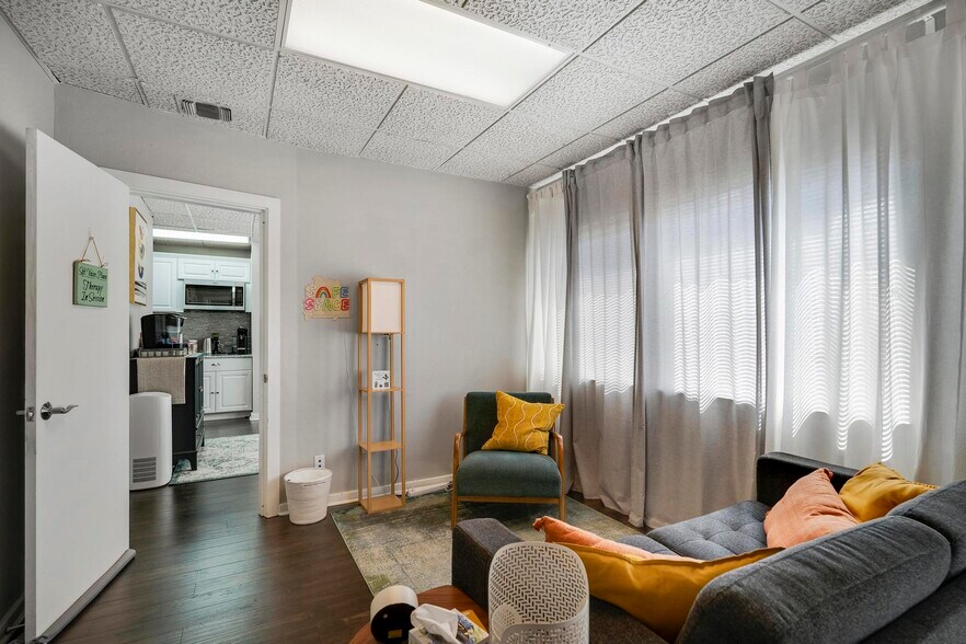 More Photos Of 11107 Wurzbach Rd, San Antonio Medical For Lease