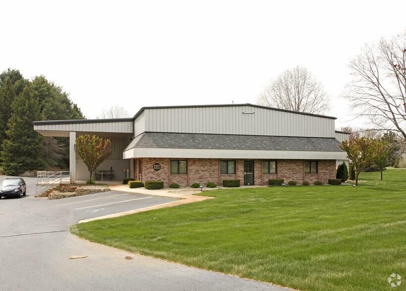 More Photos Of 8000 Park Pl, Brighton Warehouse For Lease