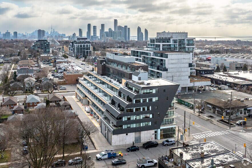 More Photos Of 6 Chartwell Rd, Toronto Apartments For Lease