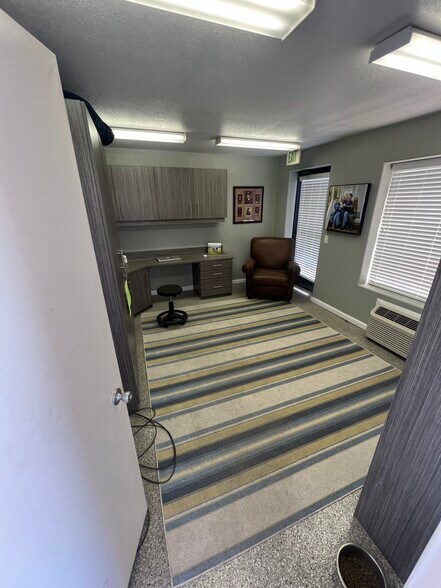 More Photos Of 897 W 100 N, North Salt Lake Manufacturing For Sale