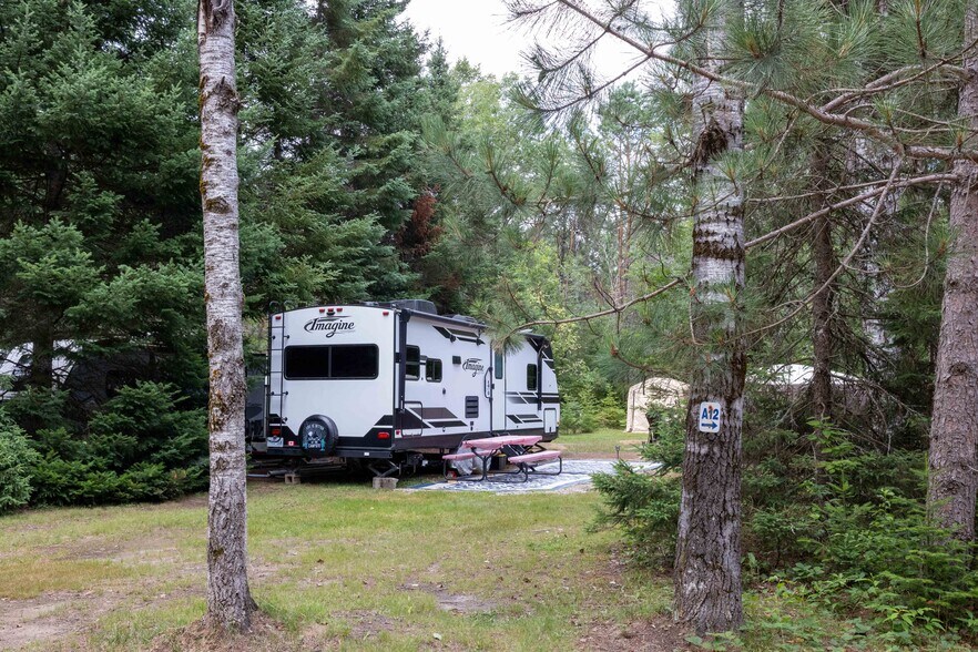 More Photos Of 2883 HWY-60, Dwight Trailer Camper Park For Sale