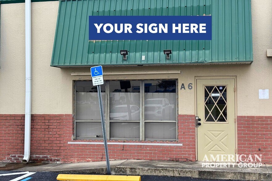 More Photos Of 1225 Tamiami Trl, Port Charlotte Showroom For Lease