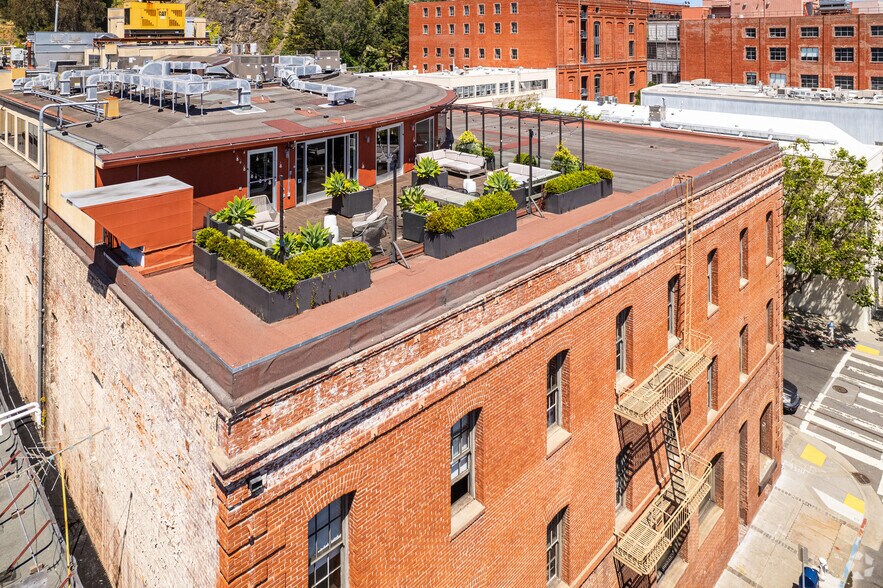 More Photos Of 945 Battery St, San Francisco Office For Lease