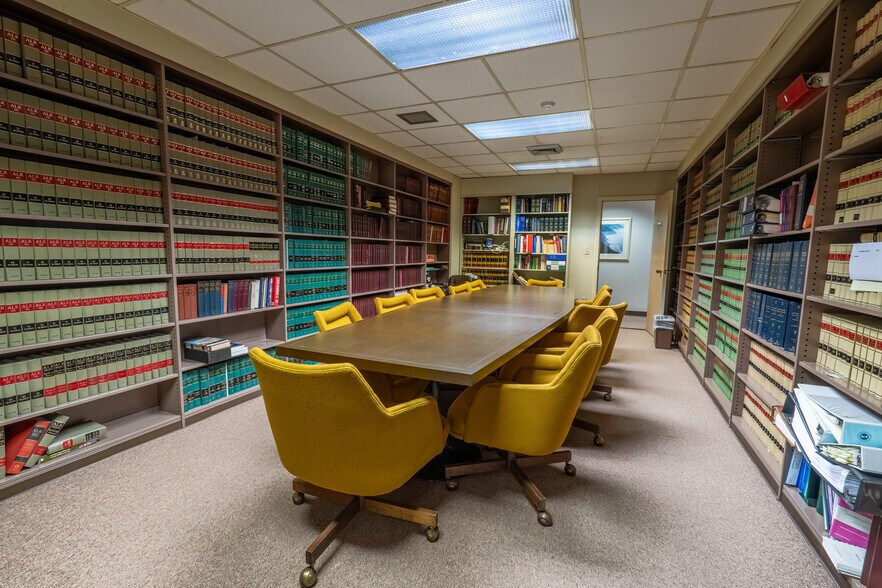 More Photos Of 202 8th St, Vineland Office For Sale