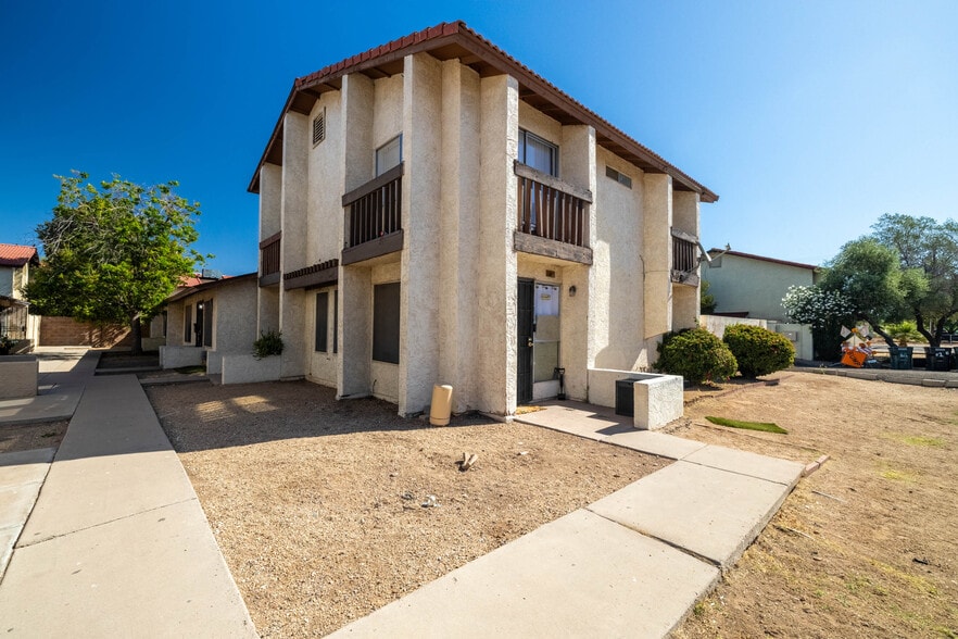 Primary Photo Of 2440 E Waltann Ln, Phoenix Multifamily For Sale