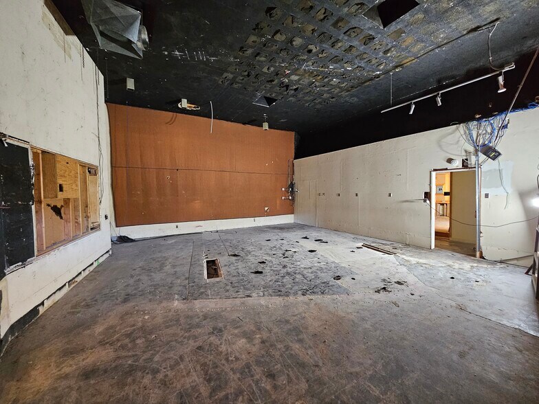 More Photos Of 1014 Vine St, Los Angeles Movie Radio TVStudio For Sale