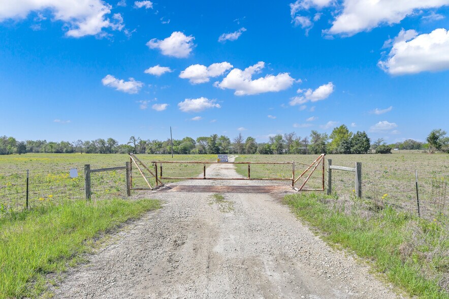More Photos Of S Hickory Loop, Calvert Land For Sale