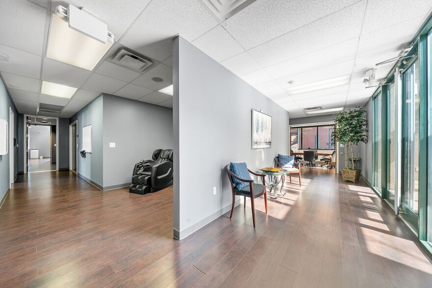 More Photos Of 112 Center Ct, Clarksville Office Residential For Sale