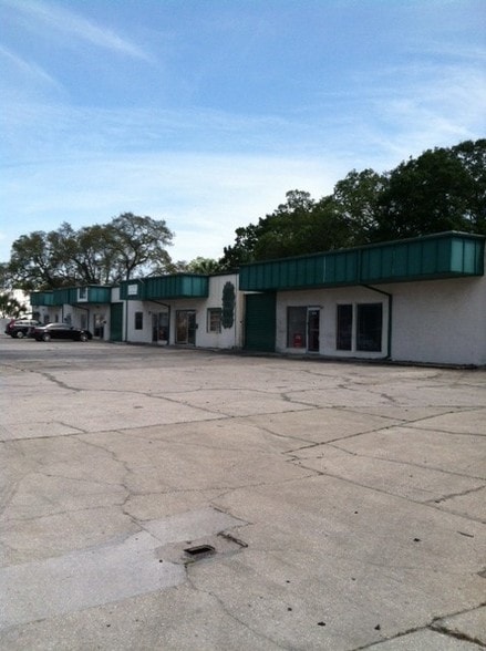 More Photos Of 903-909 E Skagway Ave, Tampa Warehouse For Lease