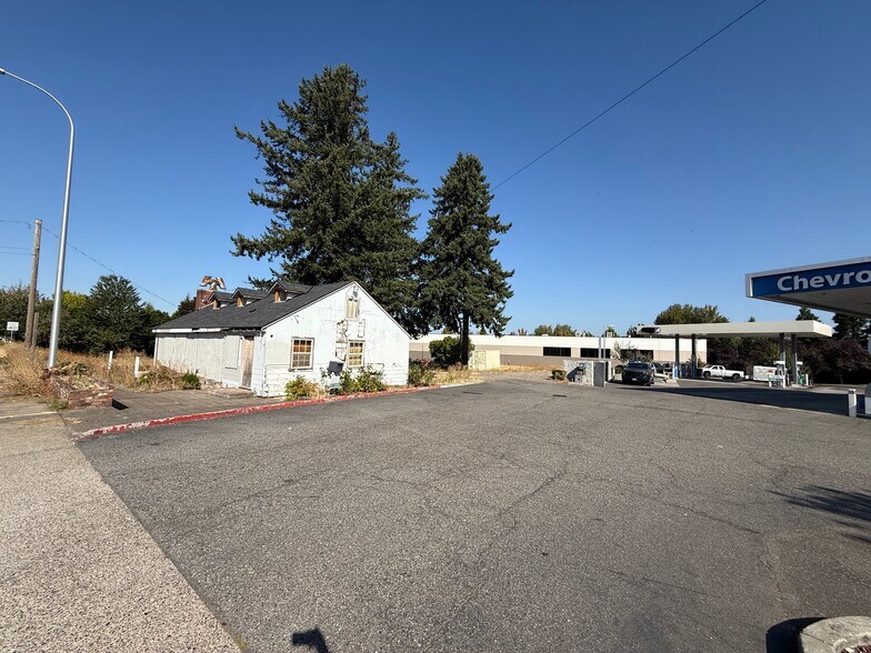 More Photos Of 18005 NE Sandy Blvd, Portland Land For Sale