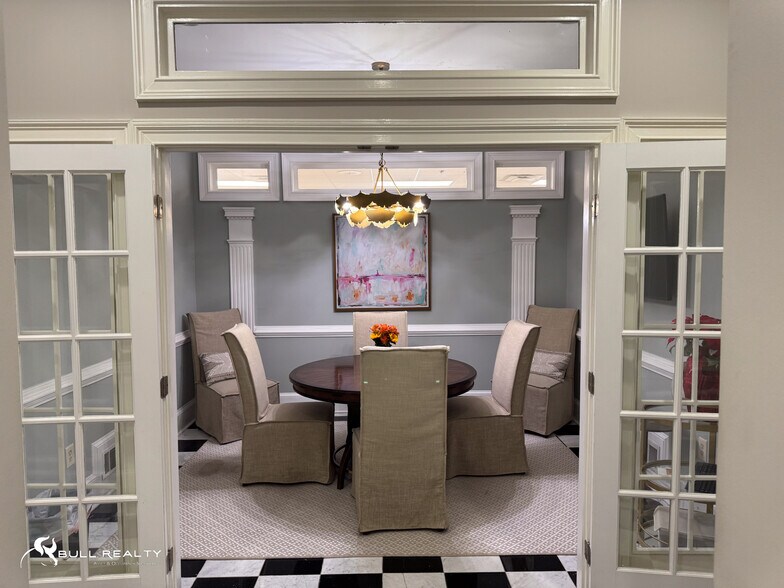 More Photos Of 4651 Olde Towne Pky, Marietta Office Residential For Lease