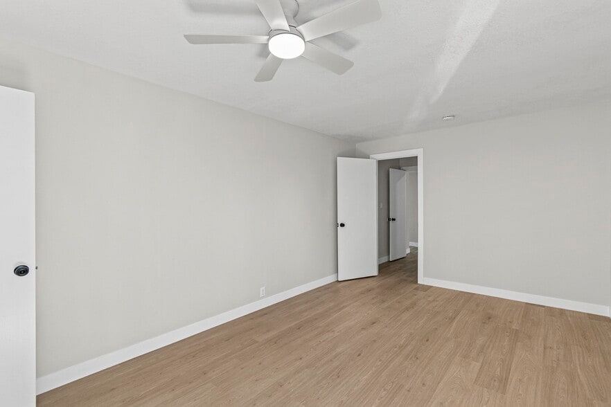 More Photos Of 2015 NW 50th St, Northmoor Religious Facility For Sale