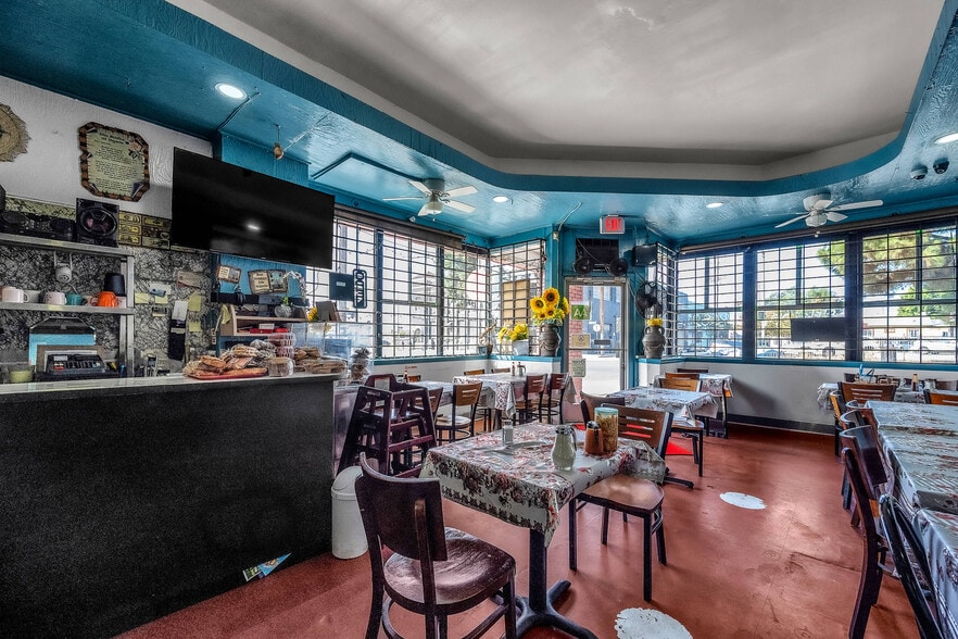 More Photos Of 5734 Broadway, Los Angeles Storefront Retail Residential For Sale