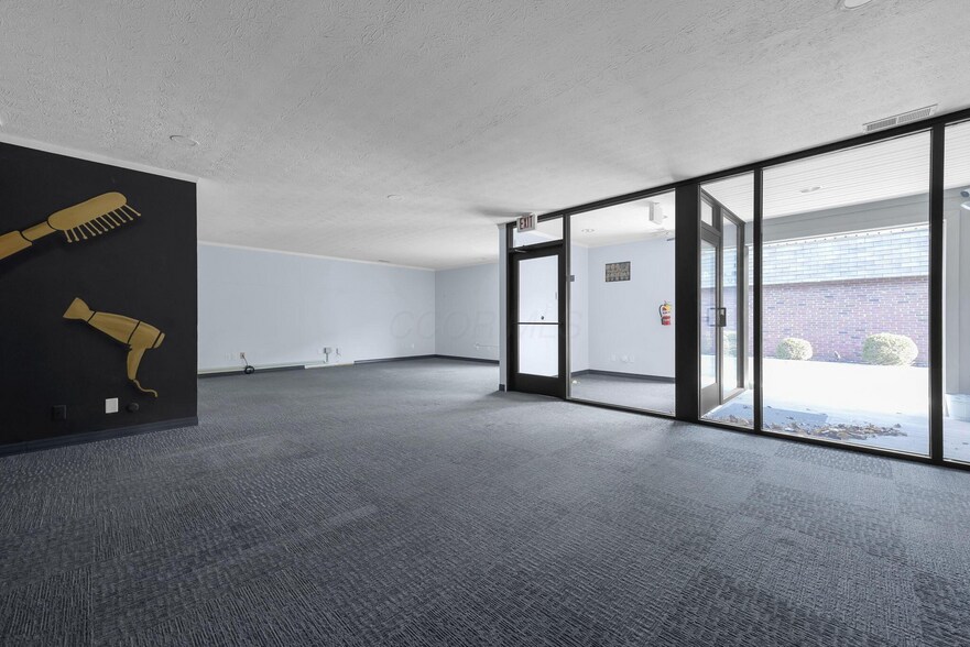 More Photos Of 444-454 E Center St, Marion Office For Sale