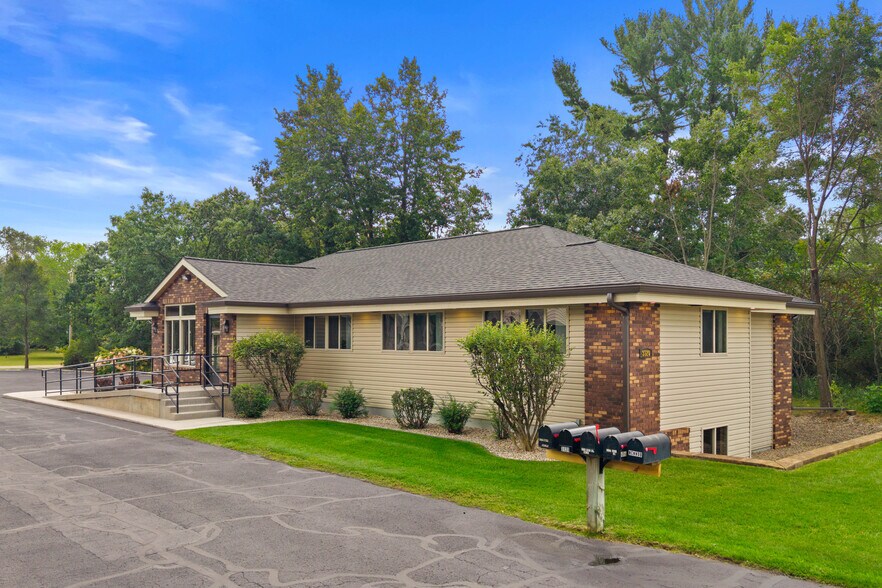 More Photos Of 3210 Post Rd, Stevens Point Office For Lease