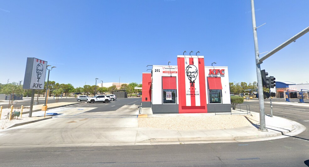 More Photos Of 201 S China Lake Blvd, Ridgecrest Fast Food For Sale