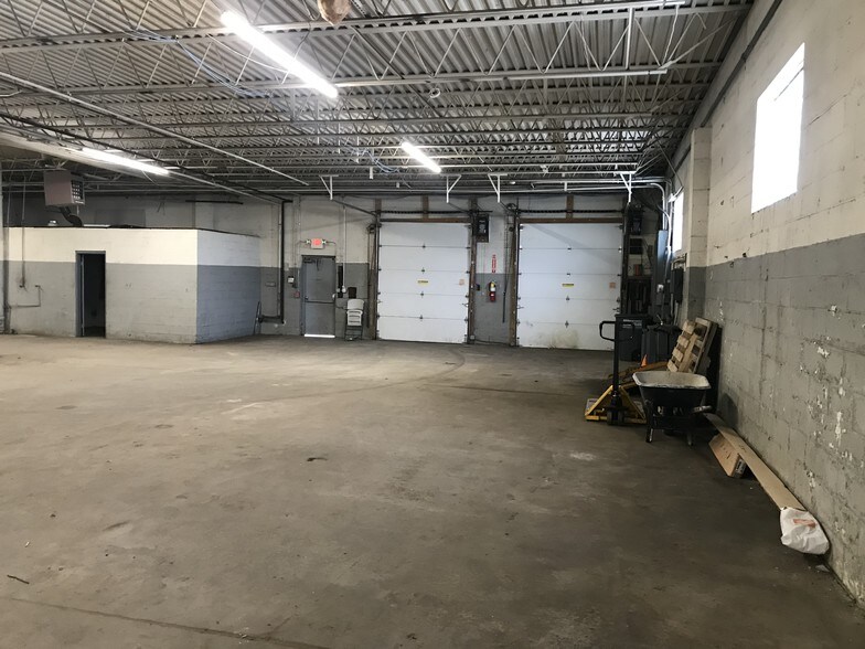 More Photos Of 1615 Bustleton Pike, Feasterville Trevose Warehouse For Lease