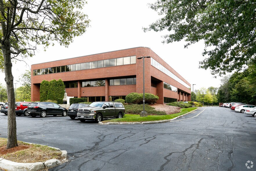 More Photos Of 114 Turnpike Rd, Westborough Unknown For Lease