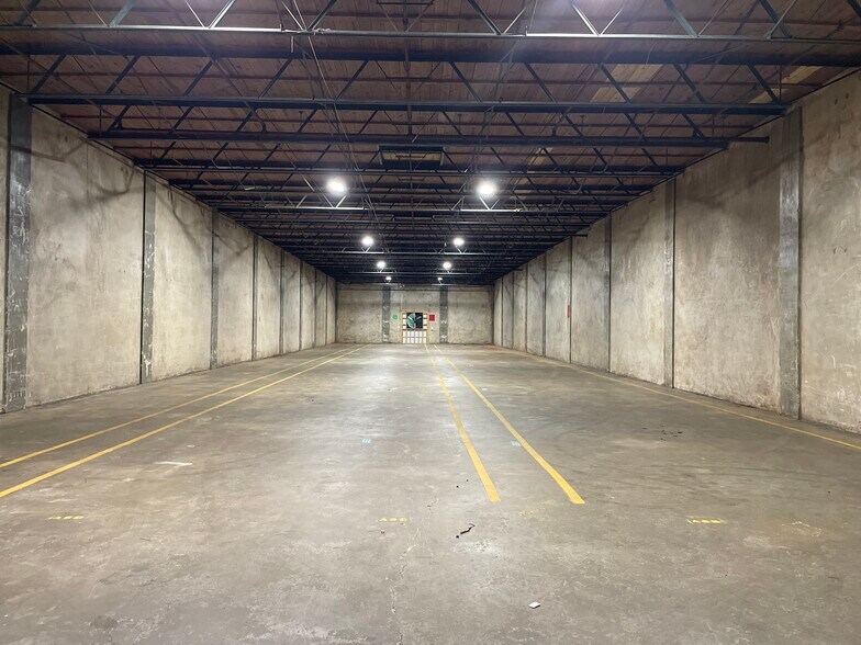 More Photos Of 435 Sayre St, Anderson Warehouse For Lease