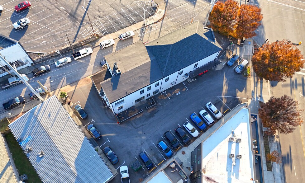 More Photos Of 1000 Main St, Nashville Restaurant For Lease