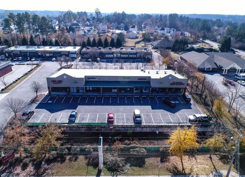 More Photos Of 1240-1254 Highway 138 SW, Riverdale Storefront For Lease