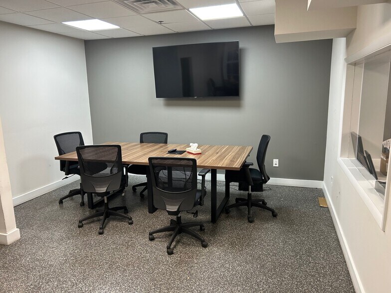 More Photos Of 3380 Tulip St, Philadelphia Warehouse For Lease