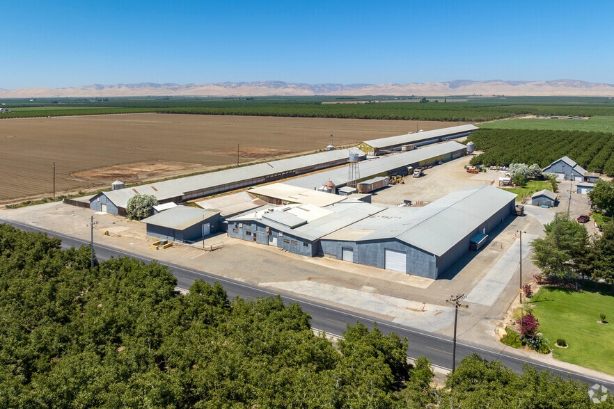 More Photos Of 133 S Whitworth Rd, Newman Warehouse For Lease
