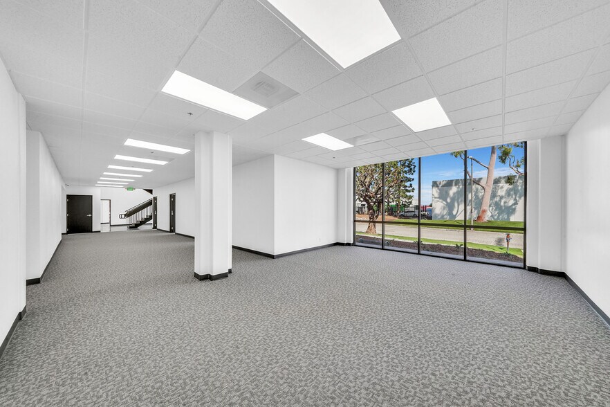 More Photos Of 510 W Carob St, Compton Manufacturing For Lease