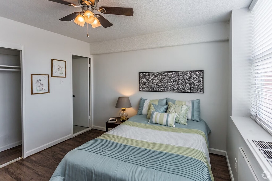 More Photos Of 57 N Somerville St, Memphis Apartments For Sale