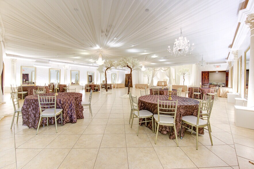 More Photos Of 3600 Michaux St, Houston Lodge Meeting Hall For Sale
