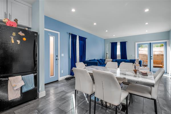 More Photos Of 609 Corwin Ave, Glendale Multifamily For Sale