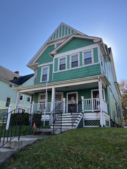 More Photos Of 1443 Albany Ave, Hartford Office For Sale