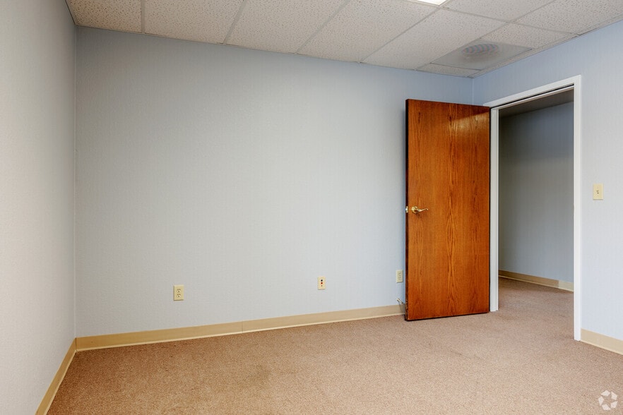More Photos Of 10090 Garrison St, Westminster Office Residential For Lease