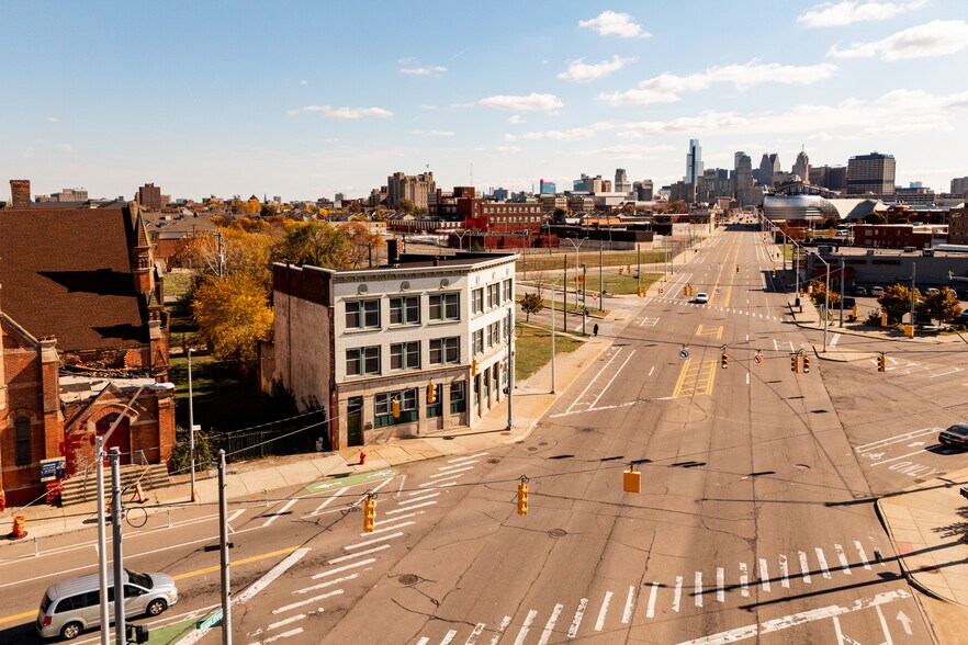 More Photos Of 3530 Grand River Ave, Detroit General Retail For Sale