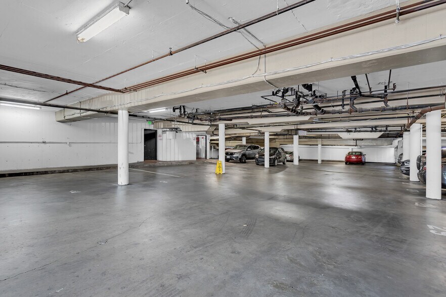 More Photos Of 1030 N Orange Grove Ave, Los Angeles Apartments For Sale