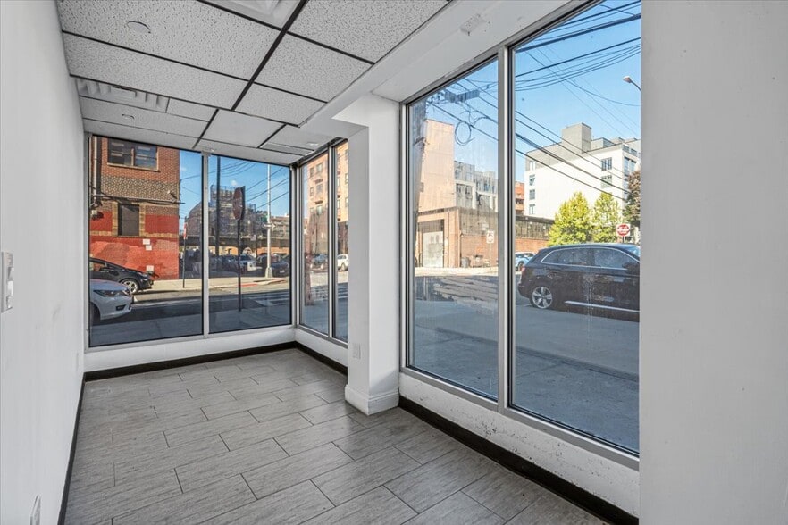 More Photos Of 32-04 38th Ave, Long Island City Apartments For Lease