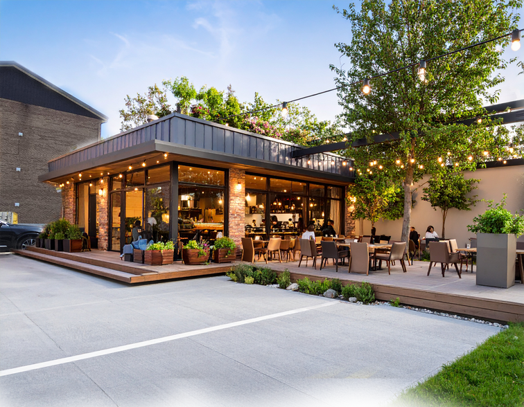 More Photos Of 1450 Av Victoria, Longueuil Restaurant For Lease