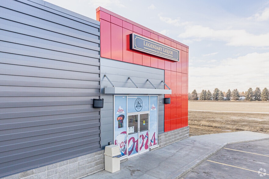More Photos Of 9150 100 St, Morinville Freestanding For Lease