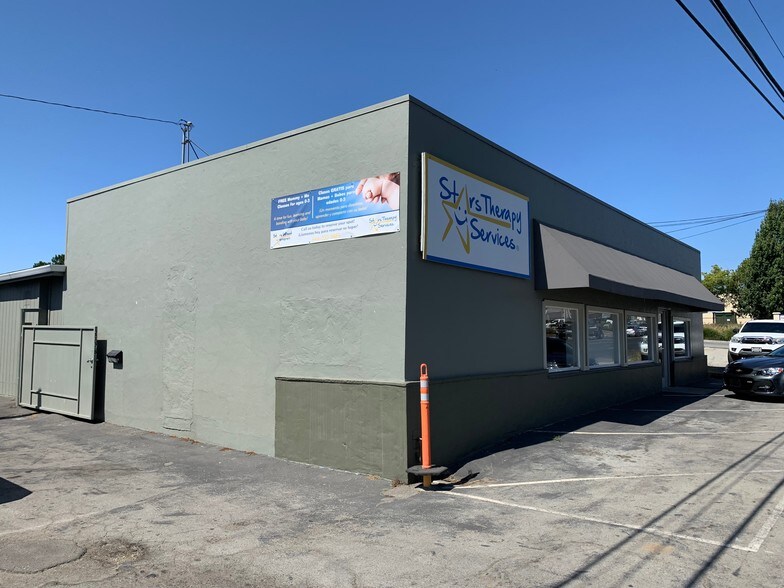 More Photos Of 2007 Freedom Blvd, Freedom Office For Sale