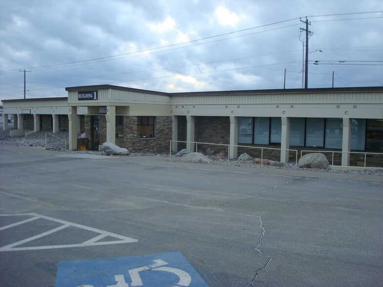 Primary Photo Of 3014 N Flora Rd, Spokane Valley Office For Lease