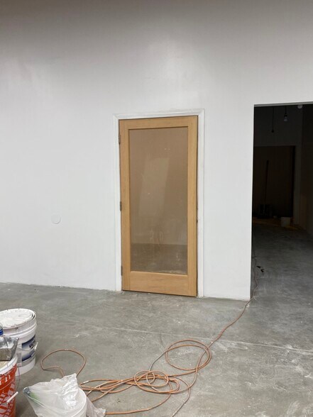 More Photos Of 4200 Sepulveda Blvd, Culver City Office For Lease