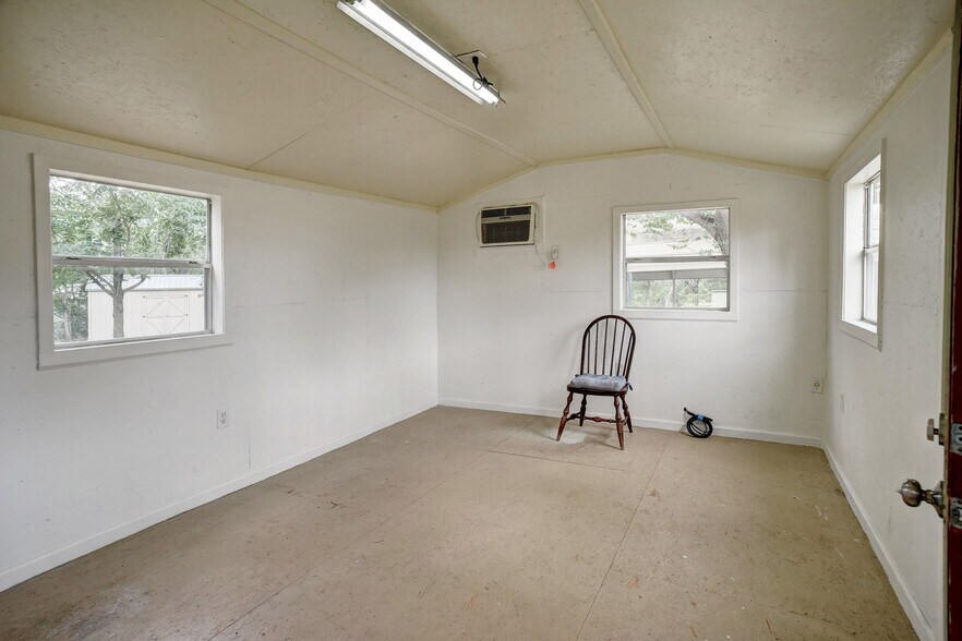 More Photos Of 901 Highway 21 W, Cedar Creek Land For Sale